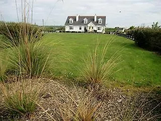 Nolans 3* Kilkee